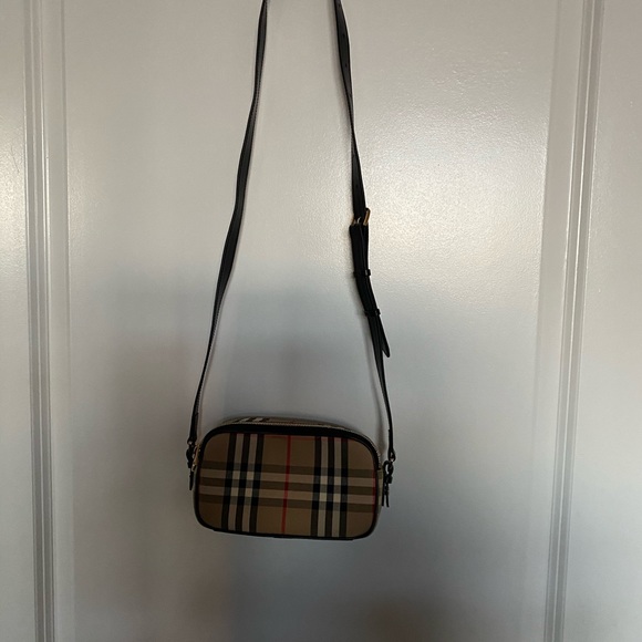 Burberry Handbag - Picture 4 of 6